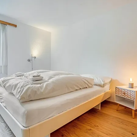 Quiet Mountain Escape With Fireplace And Garden Lenk
